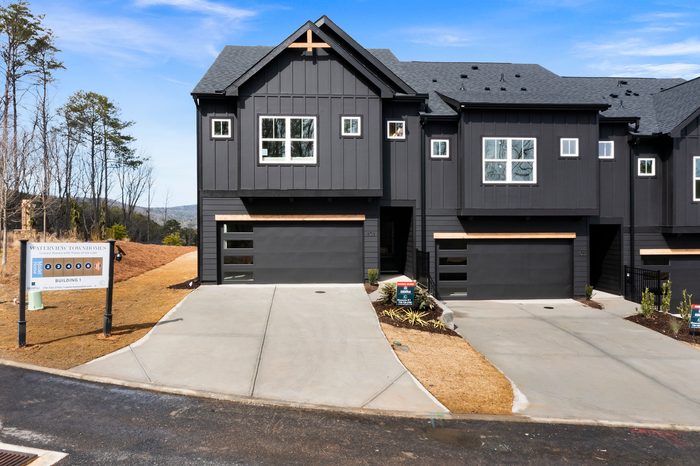 Waterview Townhomes exterior at Lake Arrowhead